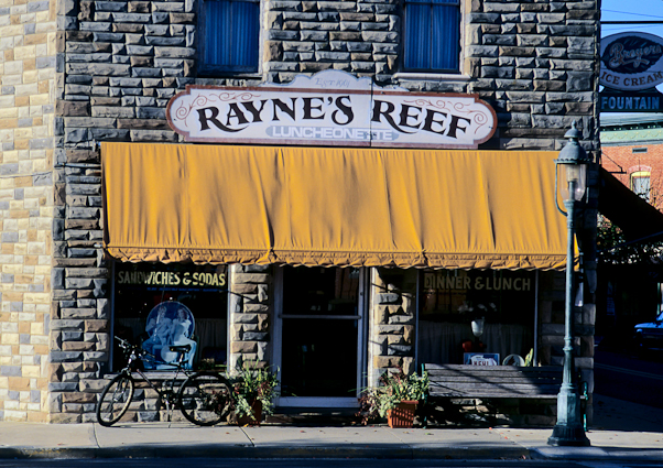 Rayne's Reef Restaurant, Berlin, Maryland, November 4, 1999